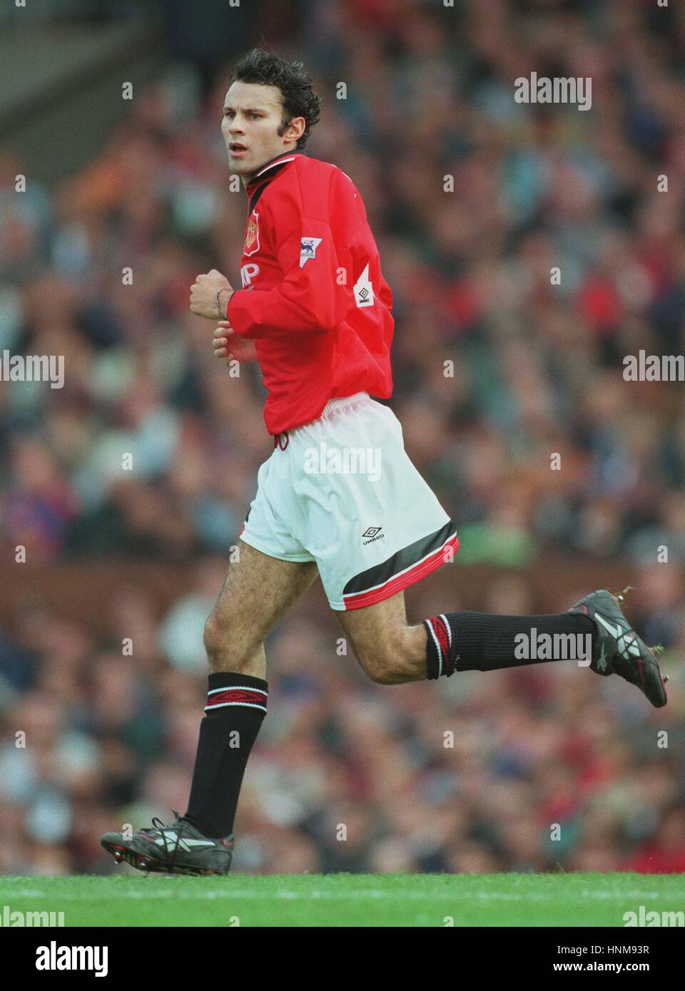 Giggs 1995 manchester united hi-res stock photography and images