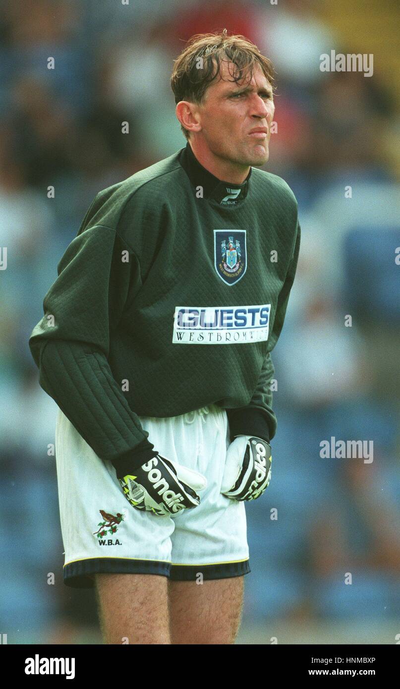 Stuart naylor hires stock photography and images Alamy