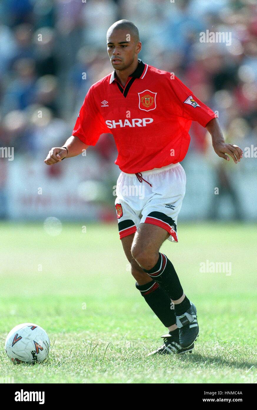 JOHN O'KANE MANCHESTER UNITED FC 15 August 1995 Stock Photo - Alamy