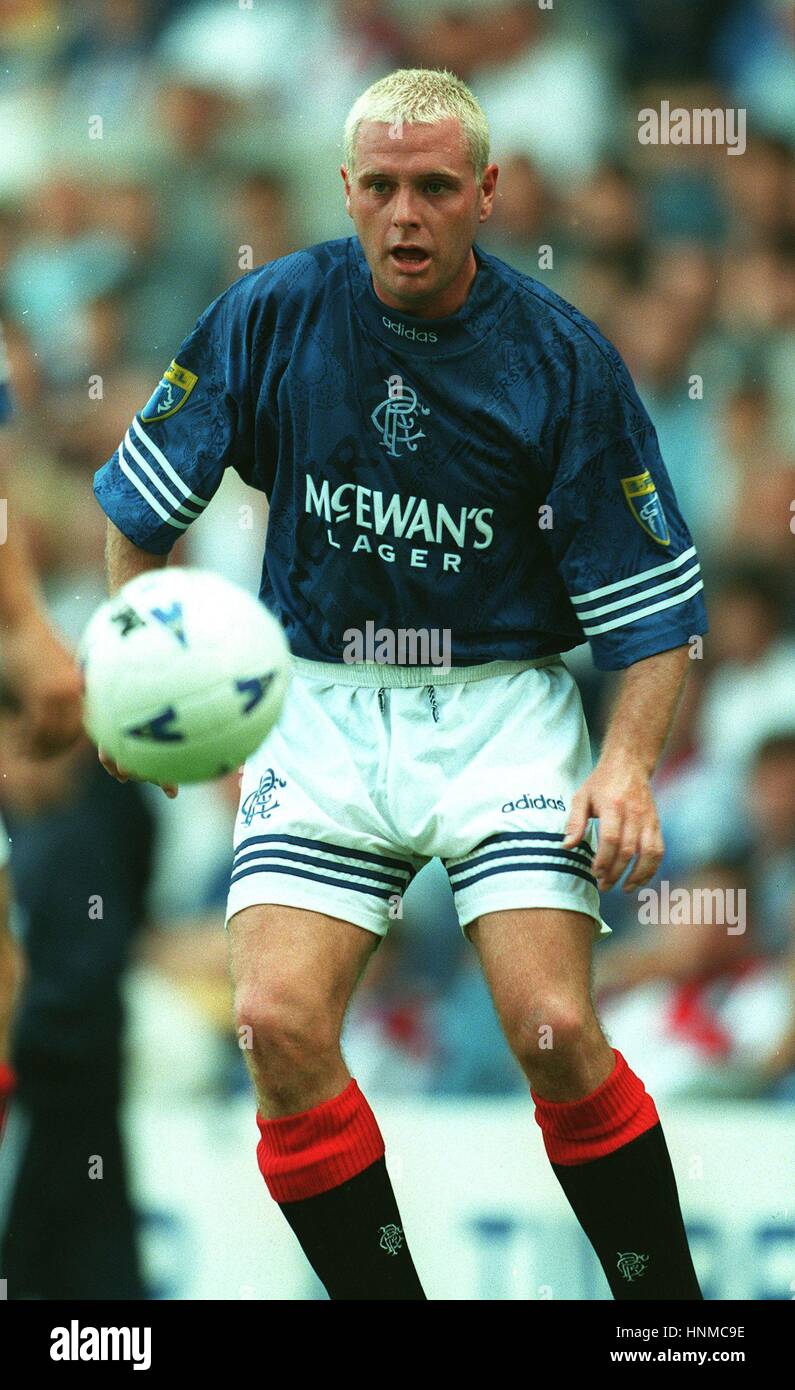 PAUL GASCOIGNE GLASGOW RANGERS FC 06 October 1997 Stock Photo - Alamy