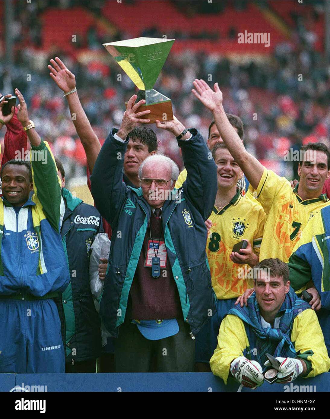 MARIO ZAGALLO BRAZIL TEAM ENGLAND V BRAZIL UMBRO ENGLAND V ...