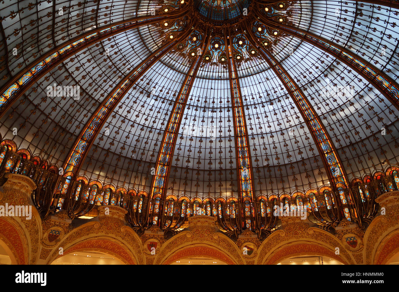 galerie lafayette yeezy