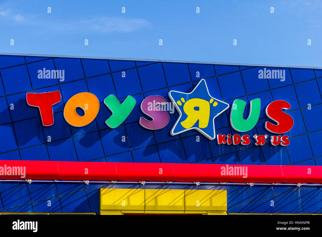 Indianapolis Circa February 2017 Toys "R" Us Retail Strip Mall Location. Toys "R" Us is a