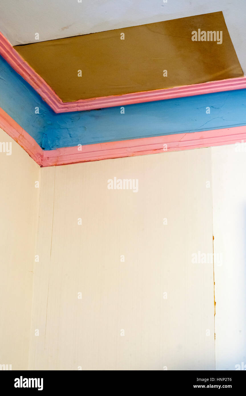 Cornice ceiling hires stock photography and images Alamy