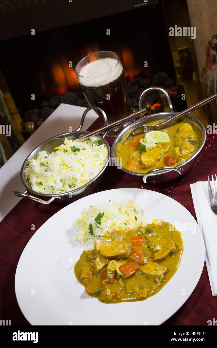 Chicken jaipur curry hires stock photography and images Alamy