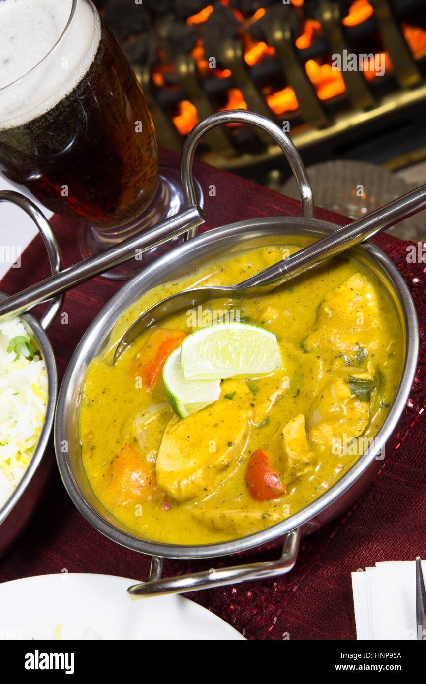 A traditional Indian style Jaipur Chicken curry served in a kahari bowl
