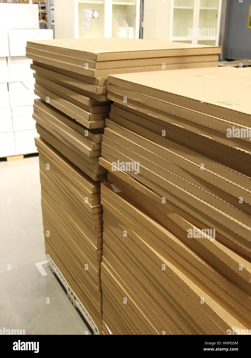 Packing supply Corrugated Cardboard Box in the Store Stock Photo Alamy