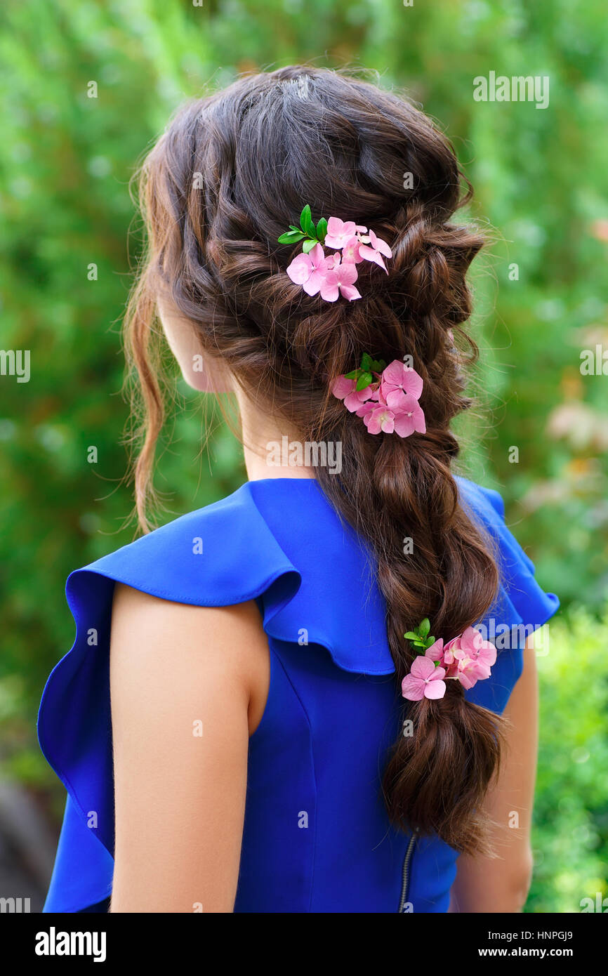 Bridal Hairstyle With Real Flowers Stock Photo  Download Image Now  2024  Years 2529 Years Beautiful People  iStock
