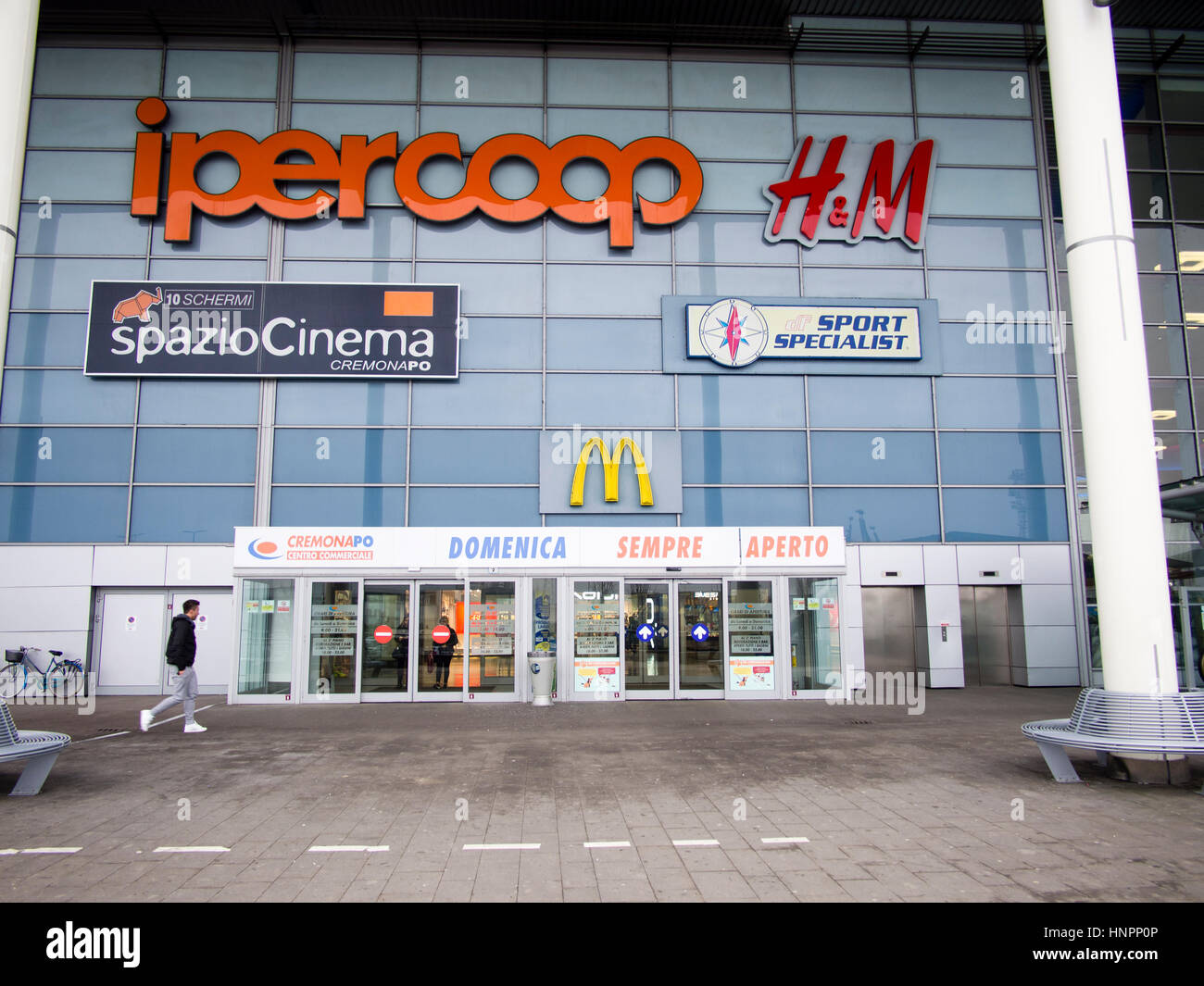 Ipercoop logo hi-res stock photography and images - Alamy