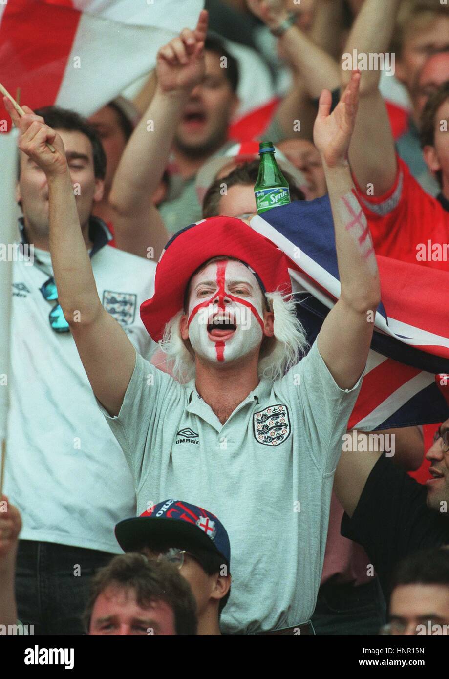 ENGLAND FANS AT WEMBLEY EURO 96 18 June 1996 Stock Photo