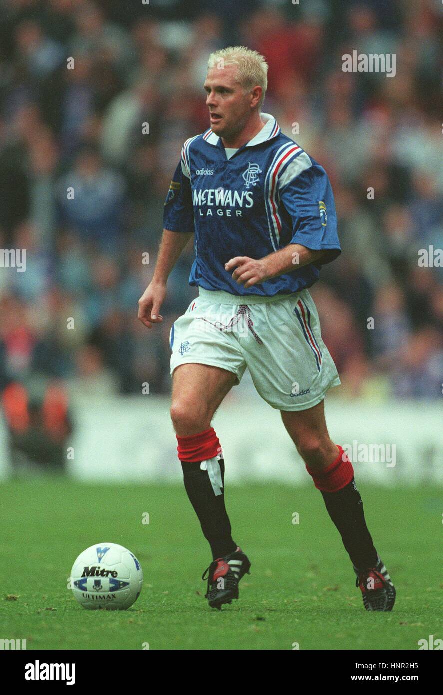 PAUL GASCOIGNE GLASGOW RANGERS FC 06 October 1997 Stock Photo - Alamy