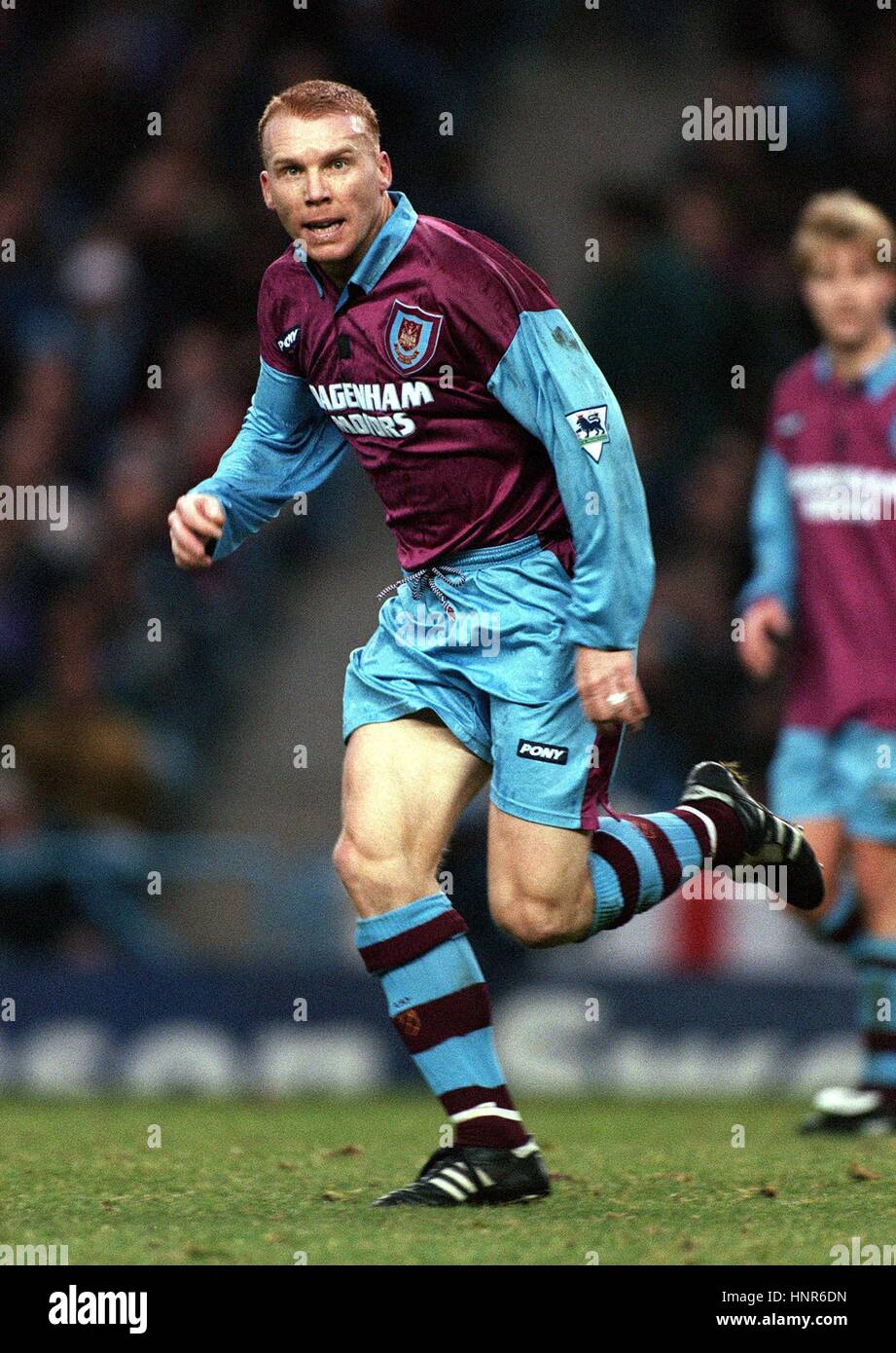ROBBIE SLATER WEST HAM UNITED FC 02 January 1996 Stock Photo Alamy