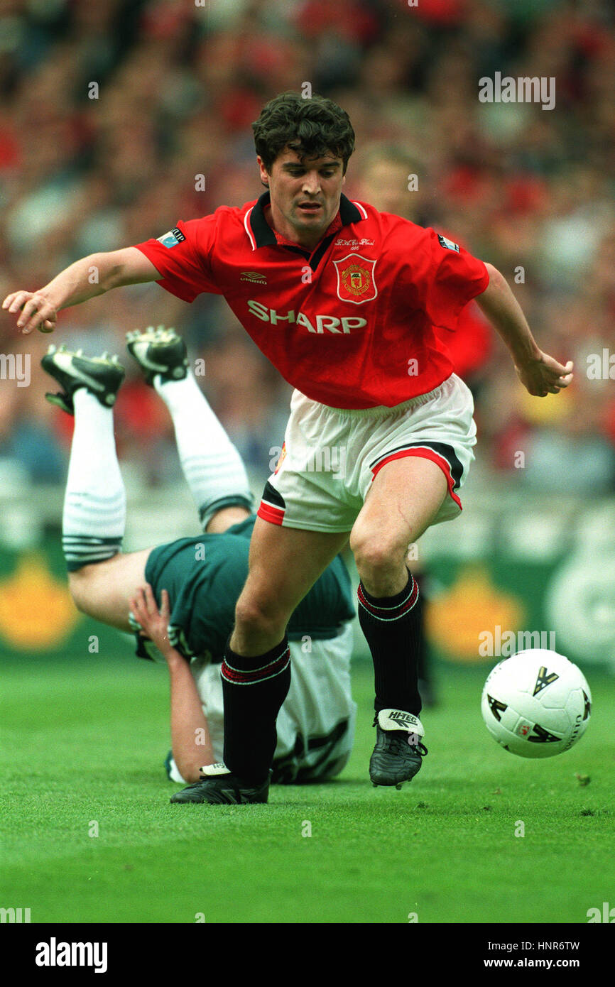 ROY KEANE MANCHESTER UNITED FC 28 May 1996 Stock Photo - Alamy
