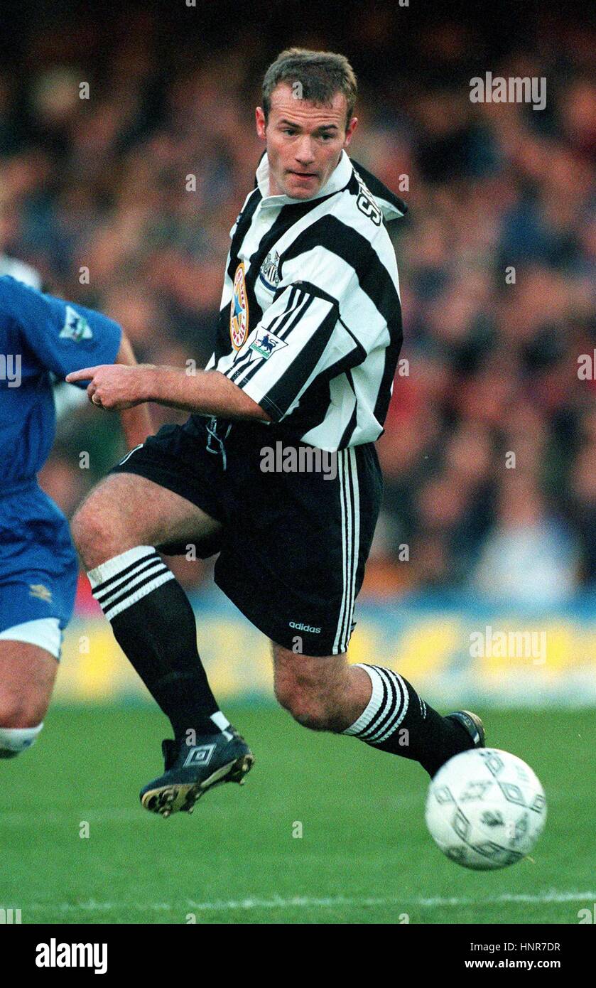 ALAN SHEARER NEWCASTLE UNITED FC 27 November 1996 Stock Photo - Alamy