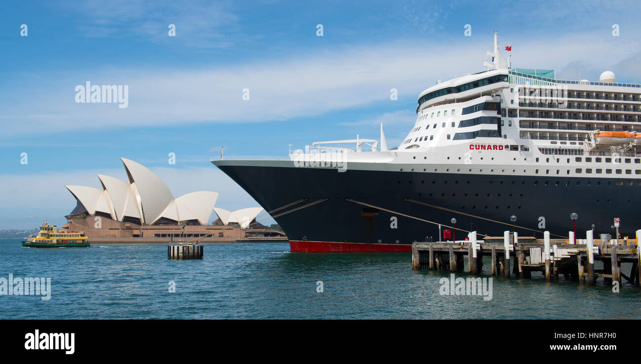 MS Queen Mary 2 moored at the Ocean Treminal, Circulay Quay, Sydney, Australia Stock Photo