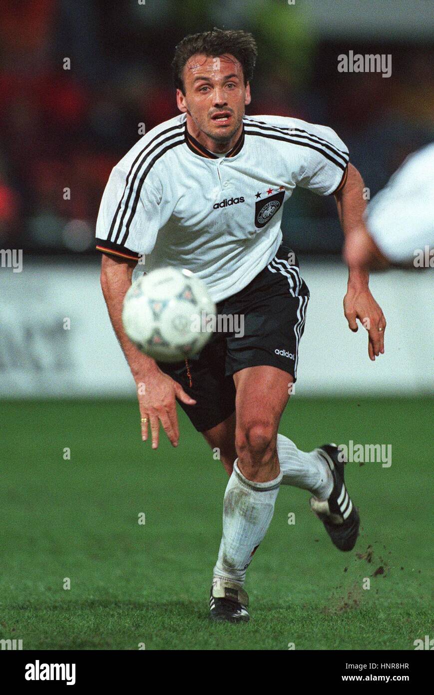 JURGEN KOHLER GERMANY & BORUSSIA DORTMUND FC 26 April 1996 Stock Photo