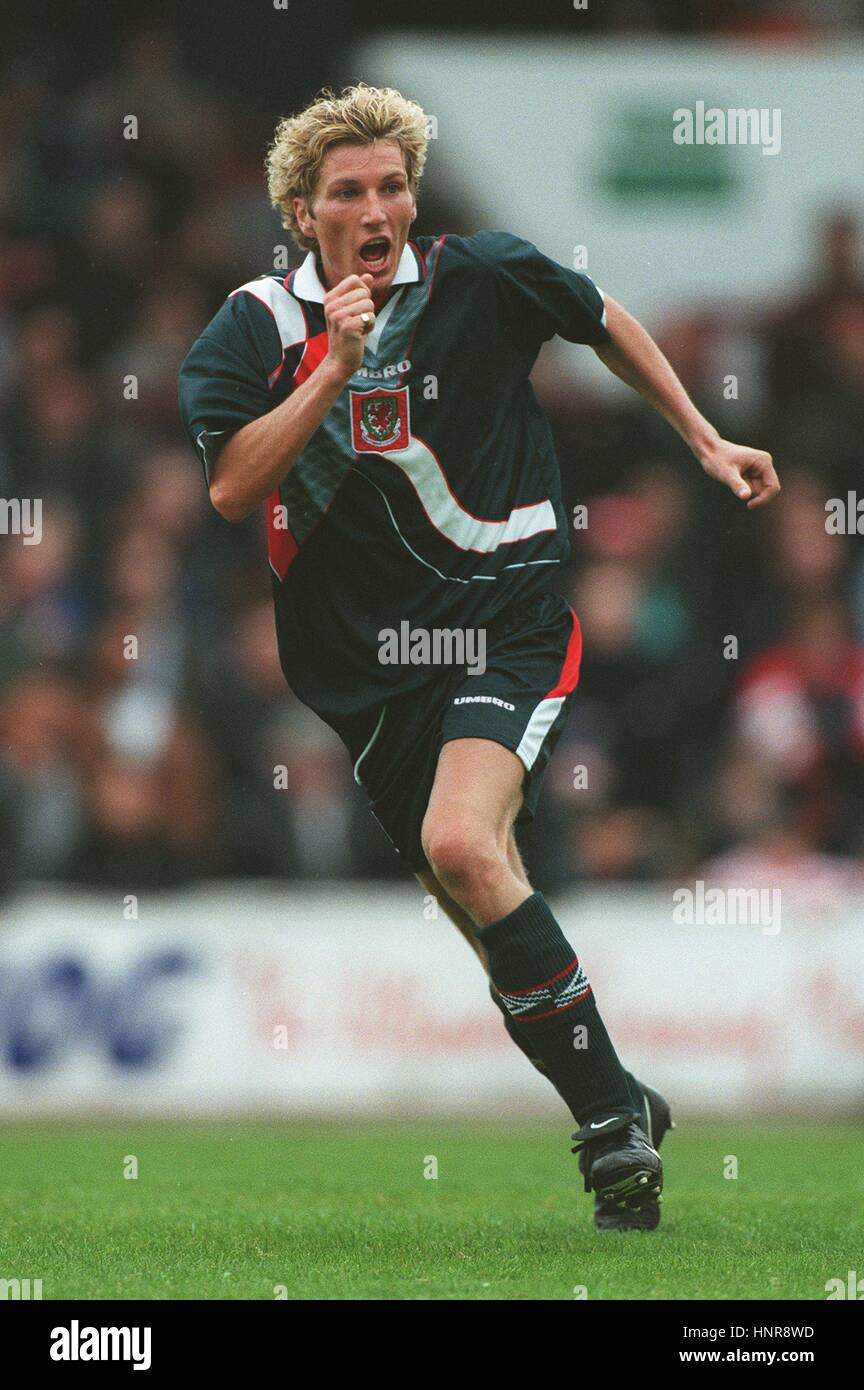 ROBBIE SAVAGE WALES 28 May 1996 Stock Photo