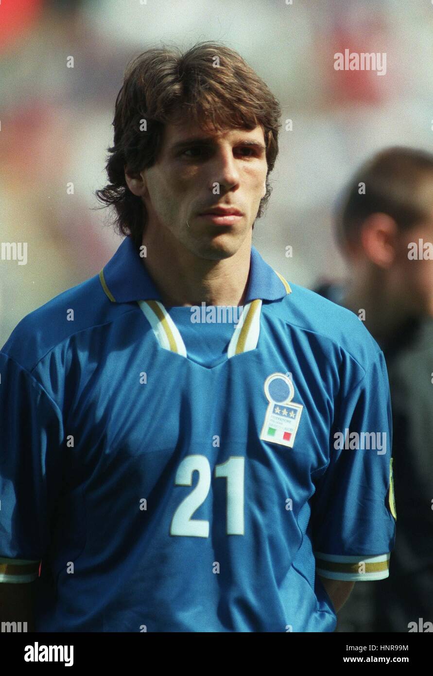 Gianfranco zola june 1996 hi-res stock photography and images - Alamy