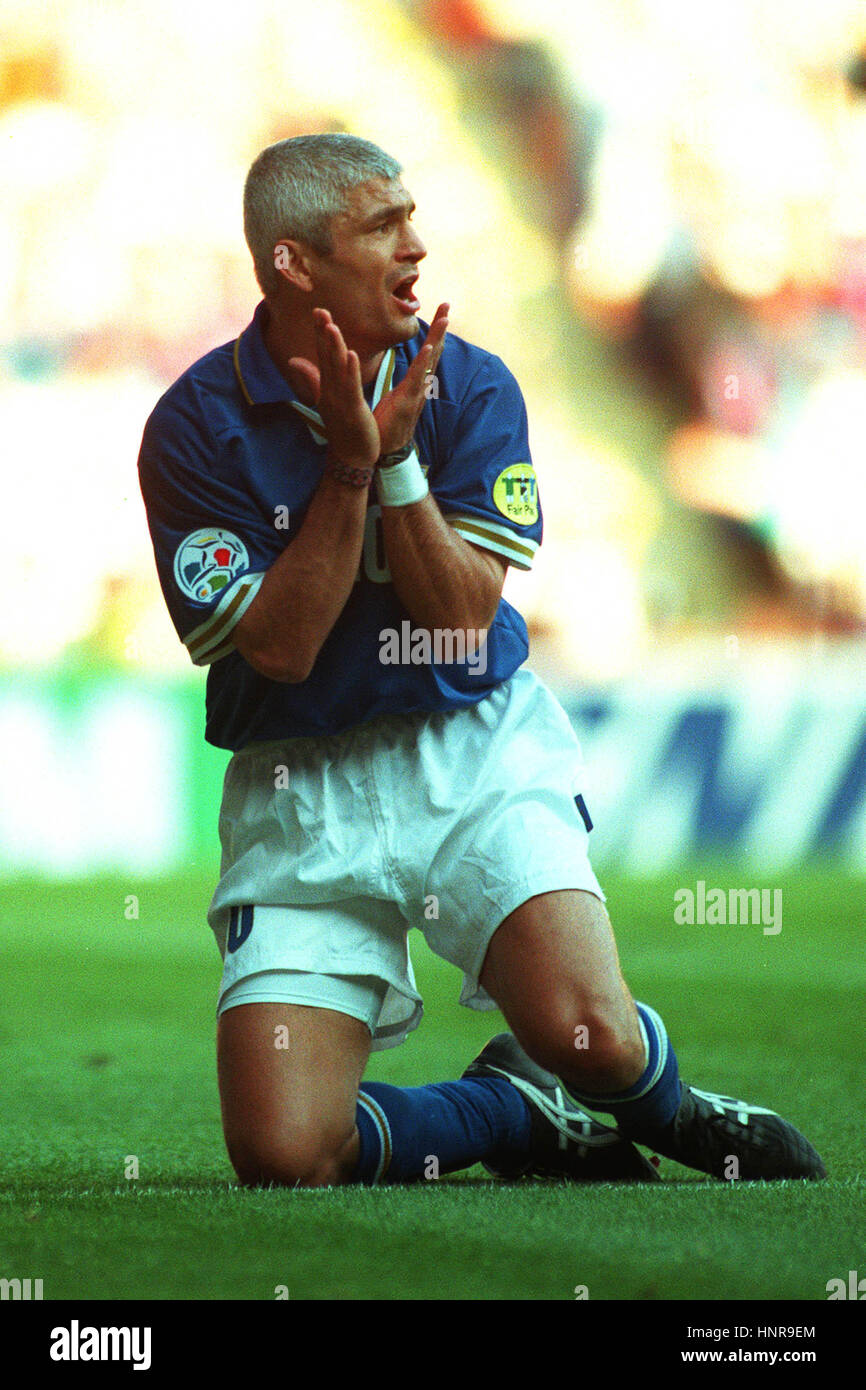 FABRIZIO RAVANELLI JUVENTUS FC 06 September 1995 Stock Photo - Alamy