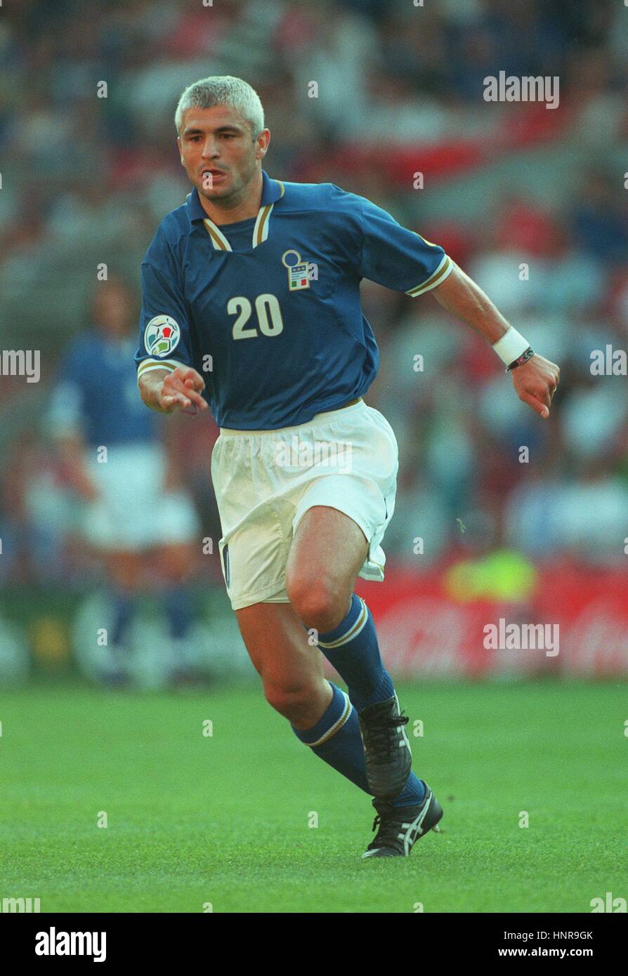 Stickerpedia on X: Fabrizio Ravanelli Italia EURO 1996   / X