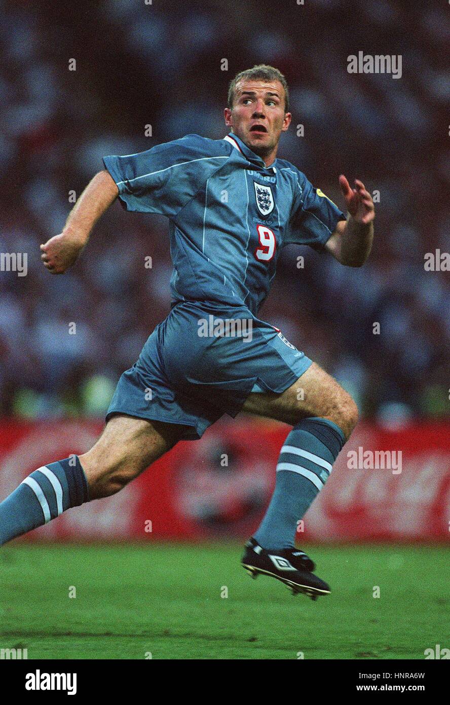 Alan shearer england 1996 hires stock photography and images Alamy