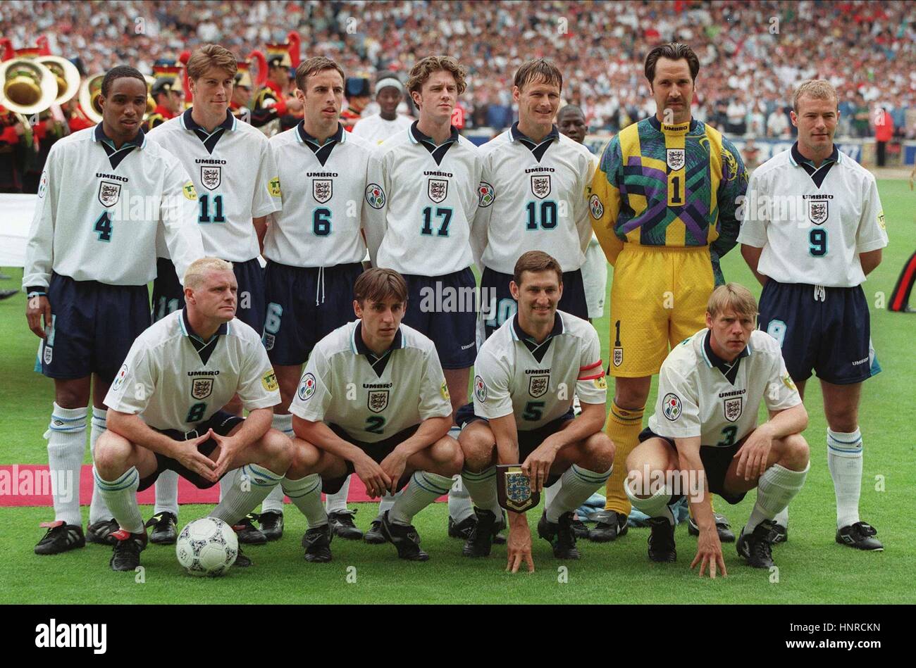 [Imagen: english-football-team-england-10-june-1996-HNRCKN.jpg]