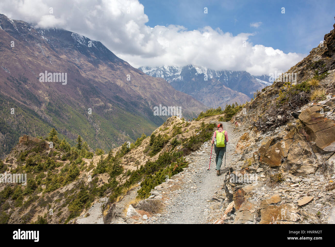 Beautiful mountain landscape on Annapurna circuit trek in Himalayas, Nepal Stock Photo