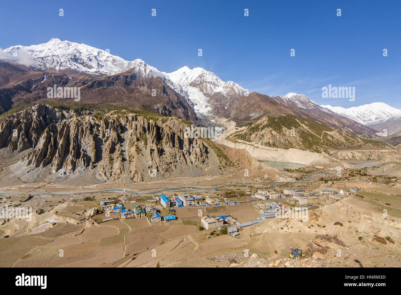 View of Manang valley and Annapurna mountains range. Annapurna circuit trek, Nepal Stock Photo