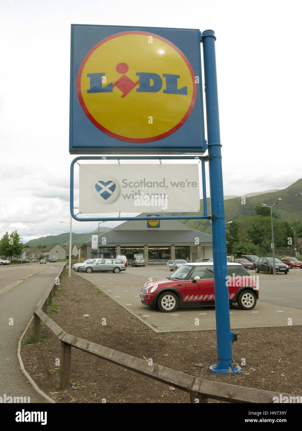 Fort William, Scotland, Britain. 04th June, 2014. A branch of German