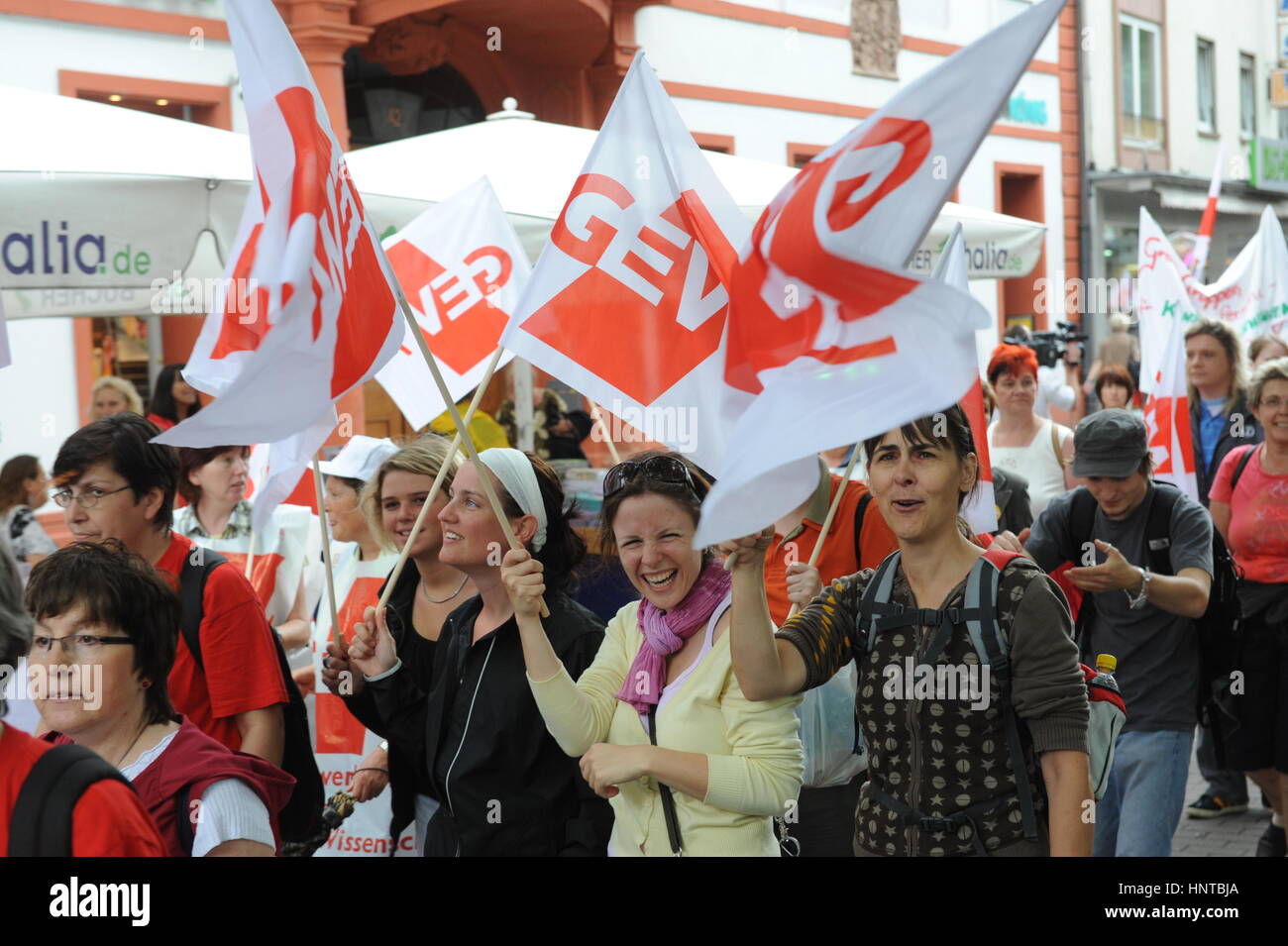 Worms, Germany - June 22, 2009 - Women protest against low payment in the nusery and kindergarten segment, strike and demonstrations Stock Photo