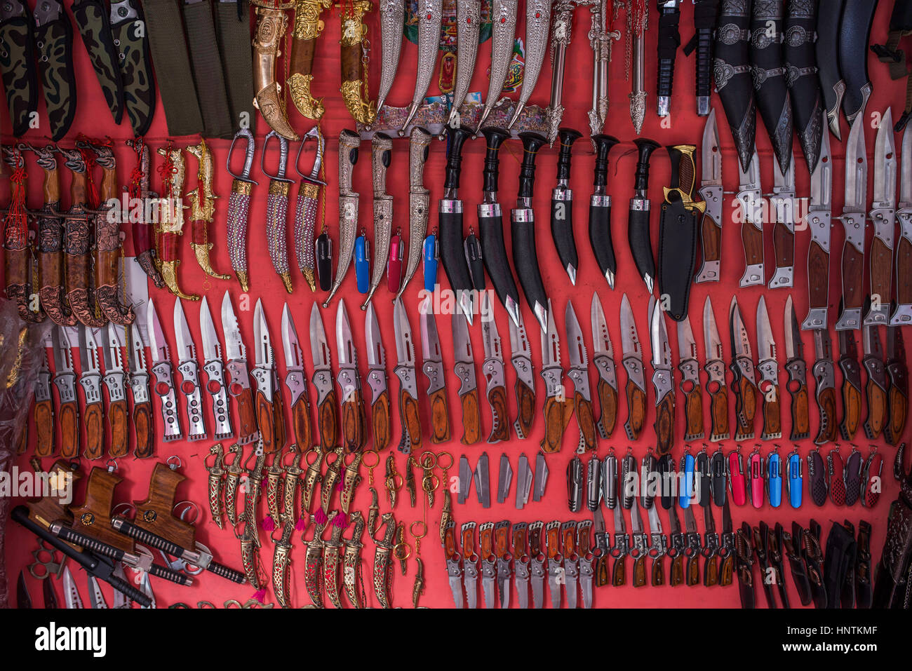 India weapons hi-res stock photography and images - Alamy