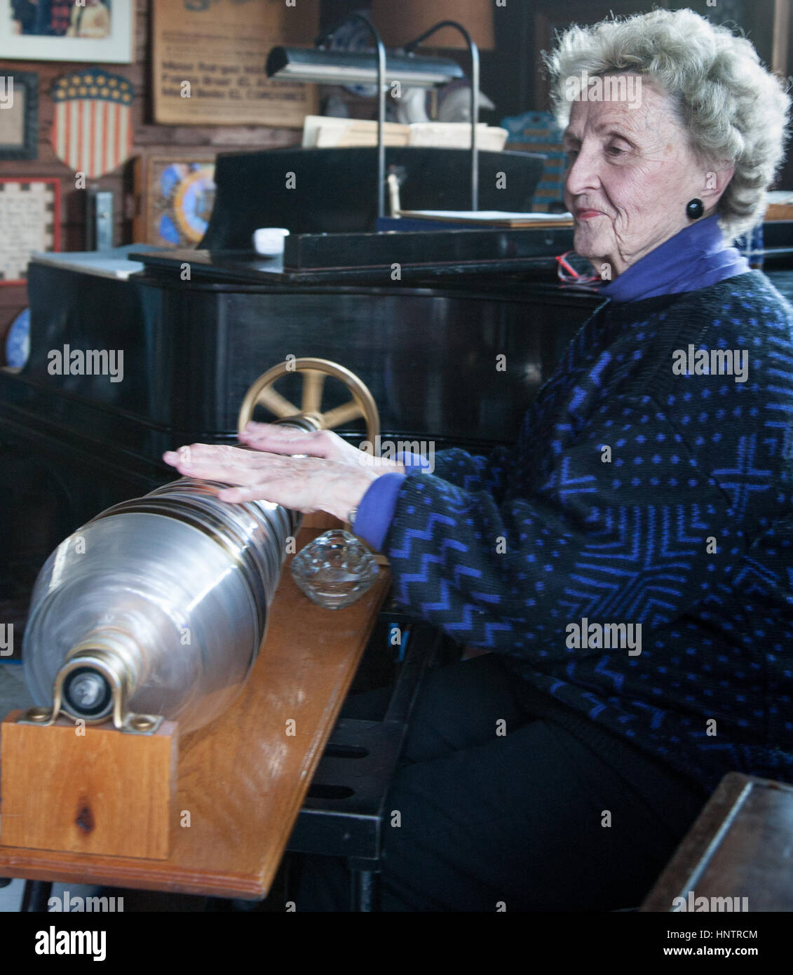 The Glass armonica invented by Benjamin Franklyn played by Cecilia