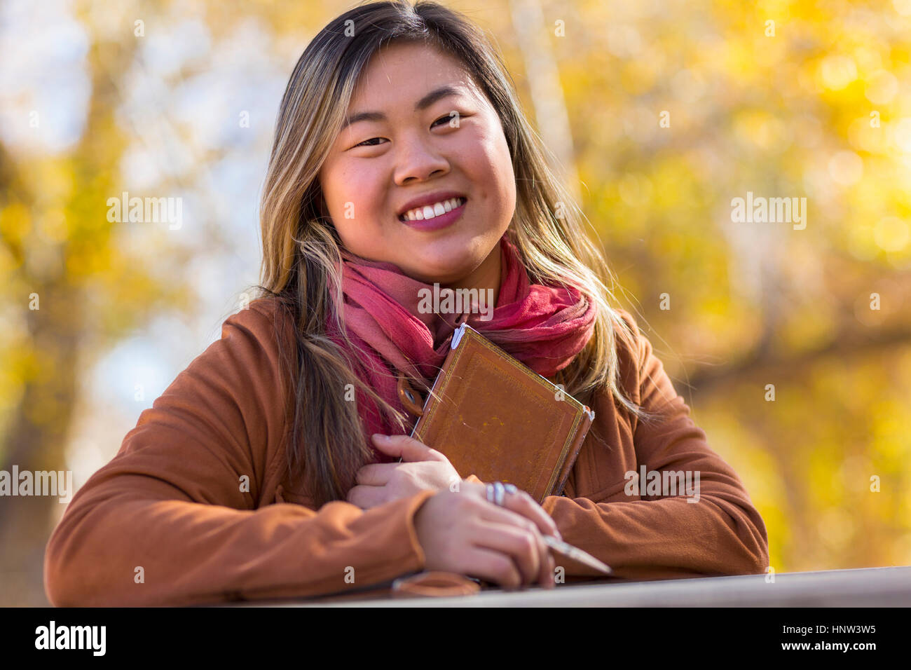 Asian woman smiling portrait hi-res stock photography and images - Alamy