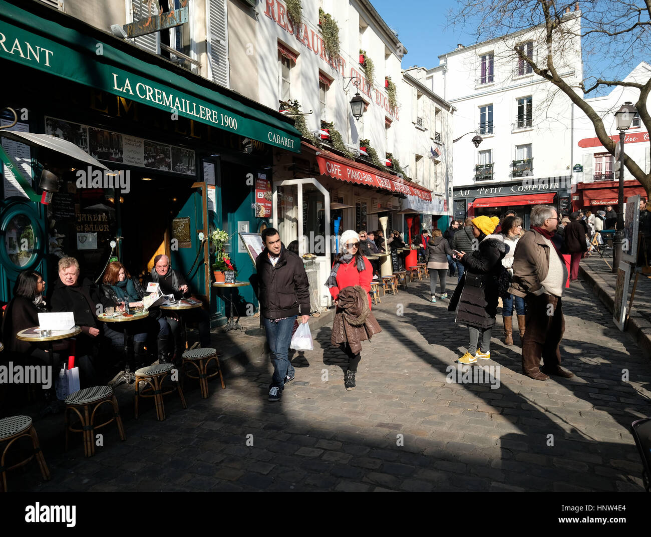Artists and tourists in the Place du Tertre, Montmartre, Paris, France, Europe Stock Photo