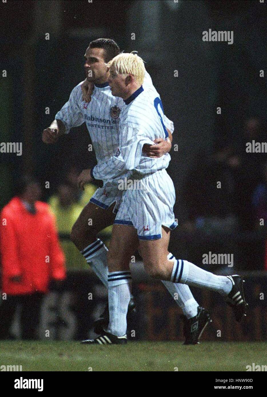 MATTHEW BOUND & ALUN ARMSTRONG STOCKPORT COUNTY V EVERTON 17 January 1996 Stock Photo