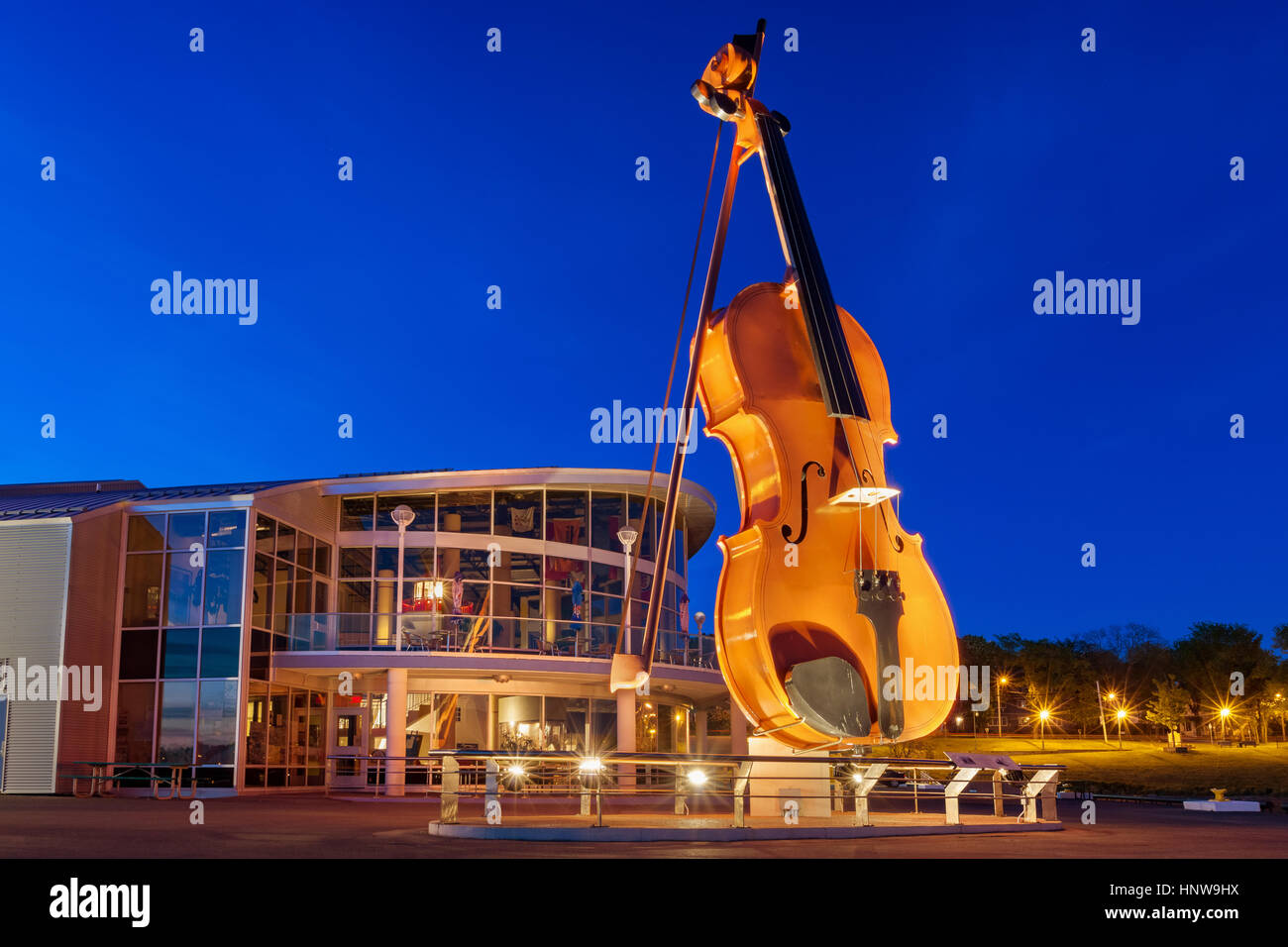 Joan Harriss Cruise Pavilion and the world’s largest fiddle in Sydney, Nova Scotia, Canada Stock Photo