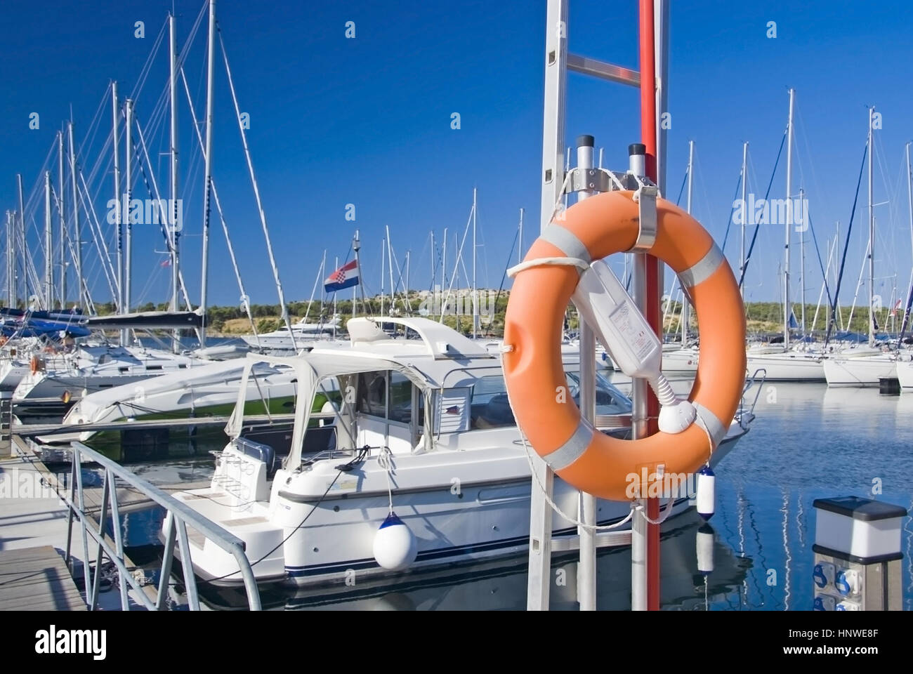 Segelboote am Hafen, Sibenik, Dalmatien, Kroatien - sailboats at port, Croatia Stock Photo