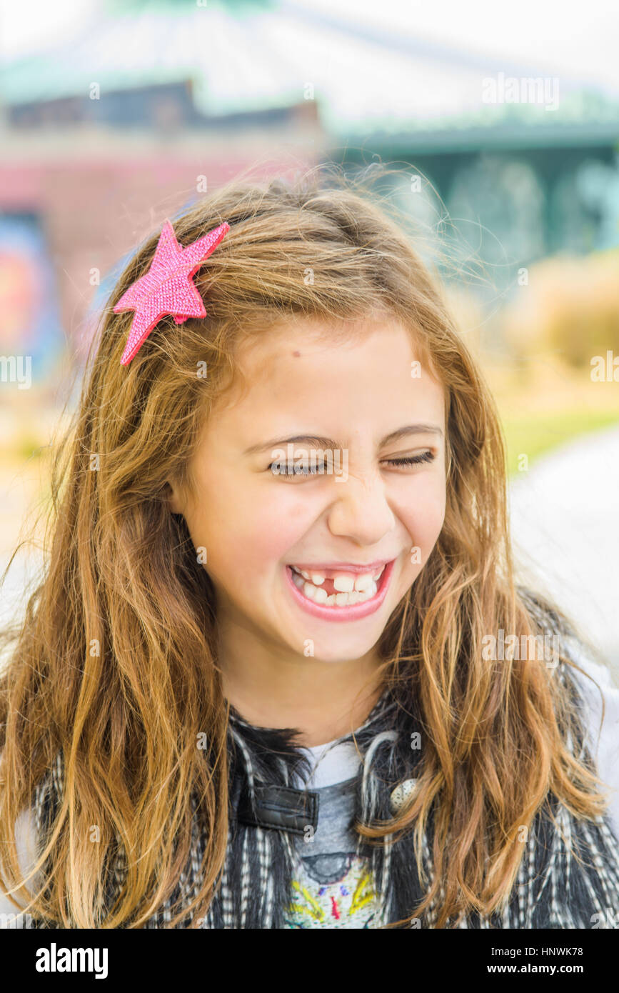 10 11 years girl brown hair hi-res stock photography and images - Alamy