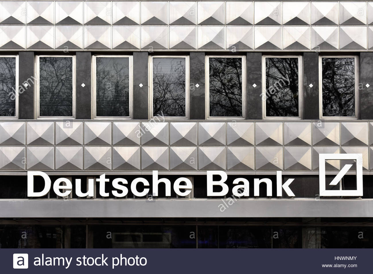 Deutschebanklogo High Resolution Stock Photography And Images Alamy