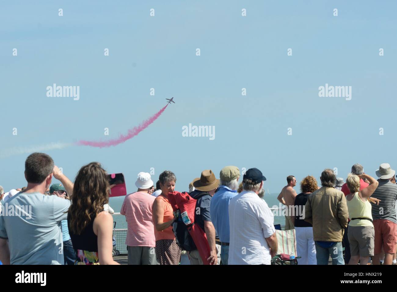 Airshow crowd audience air hi-res stock photography and images - Alamy