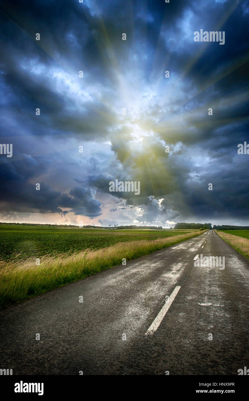 Stormy sky lightning hi-res stock photography and images - Alamy