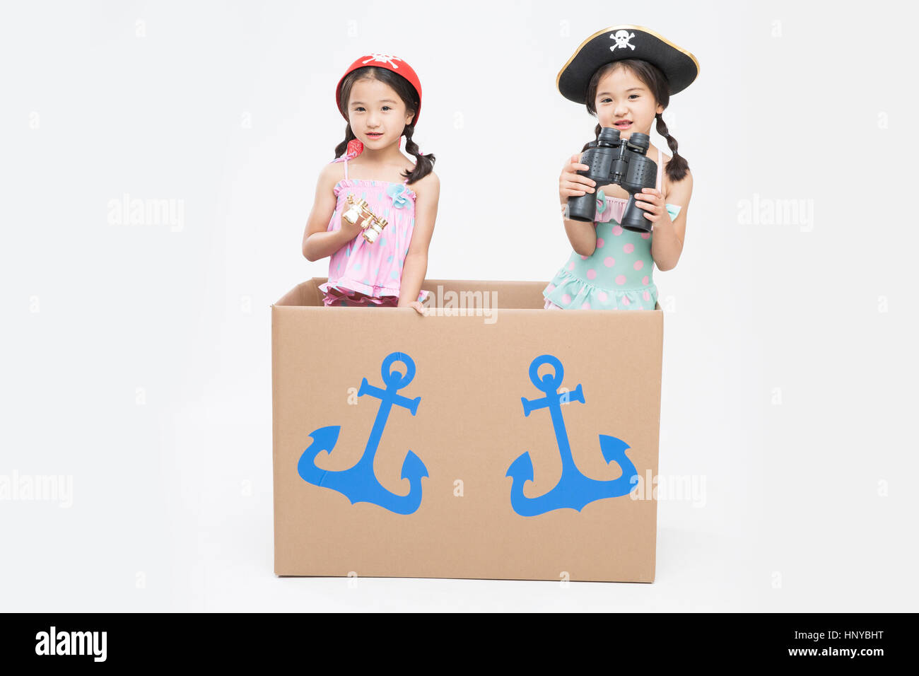 People pirates hi-res stock photography and images - Alamy