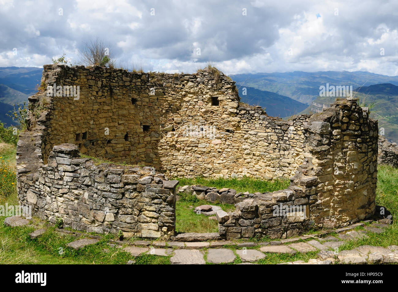 Northern wari ruins hi-res stock photography and images - Alamy Foto & Idee Northern wari ruins hi-res stock photography and images - Alamy Bildidee
