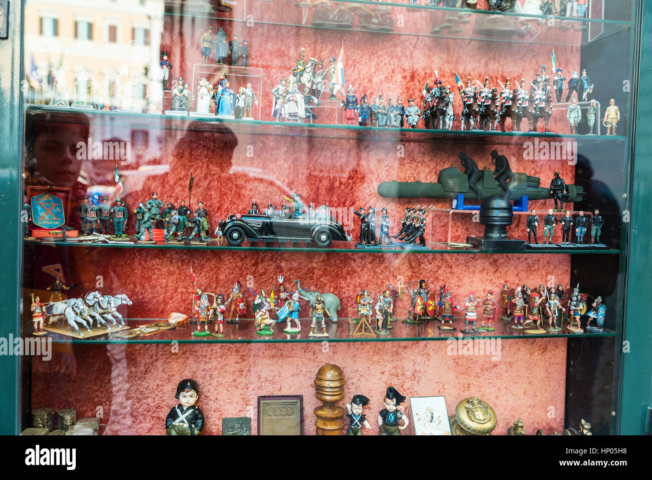 Rome, Italy - December 31, 2016: Eclectica shop in the old town of Rome in Italy. Shop where you can models of soldiers of the armies of Italian histo Stock Photo