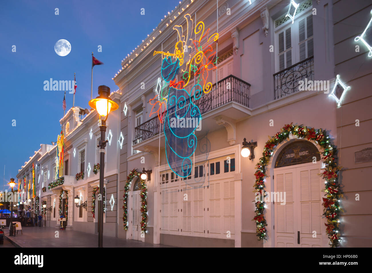 https://c8.alamy.com/comp/HP06B0/christmas-neon-decorations-casa-alcaldia-de-ponce-downtown-ponce-puerto-HP06B0.jpg