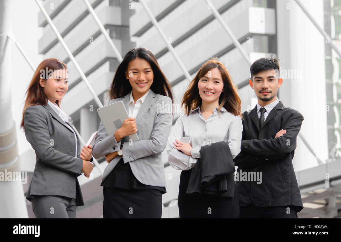 Asian business team hi-res stock photography and images - Alamy