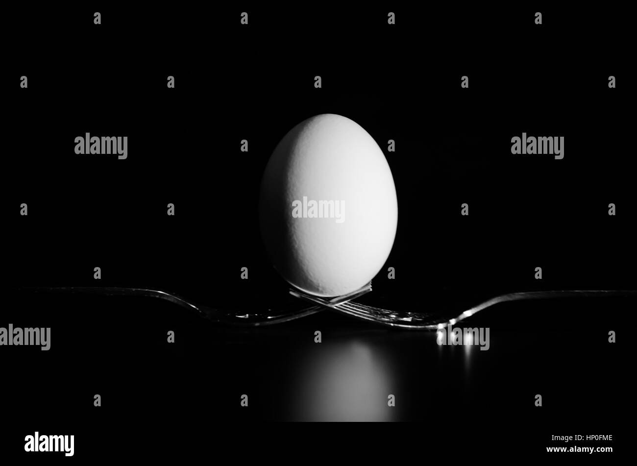 egg balance Stock Photo
