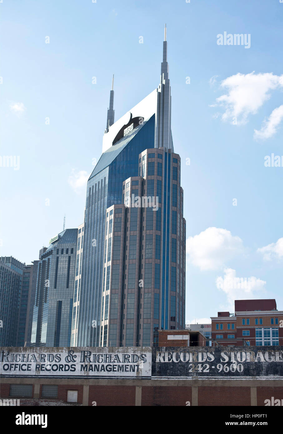 Johnny cash museum building hi-res stock photography and images - Alamy