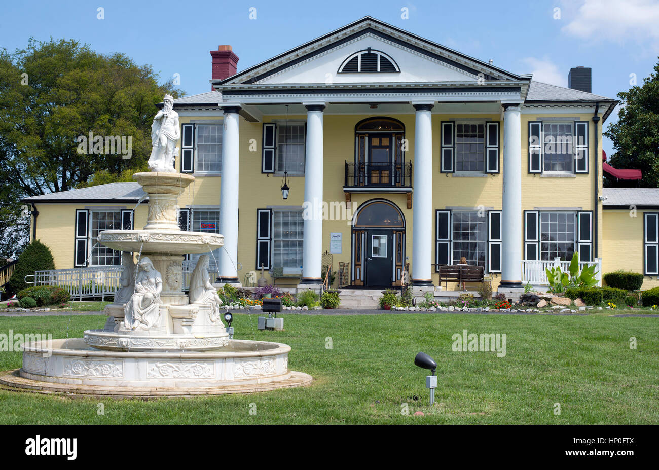 Nashville monell’s hires stock photography and images Alamy