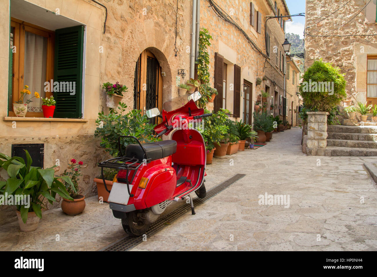Vintage scooter hi-res stock photography and images - Alamy